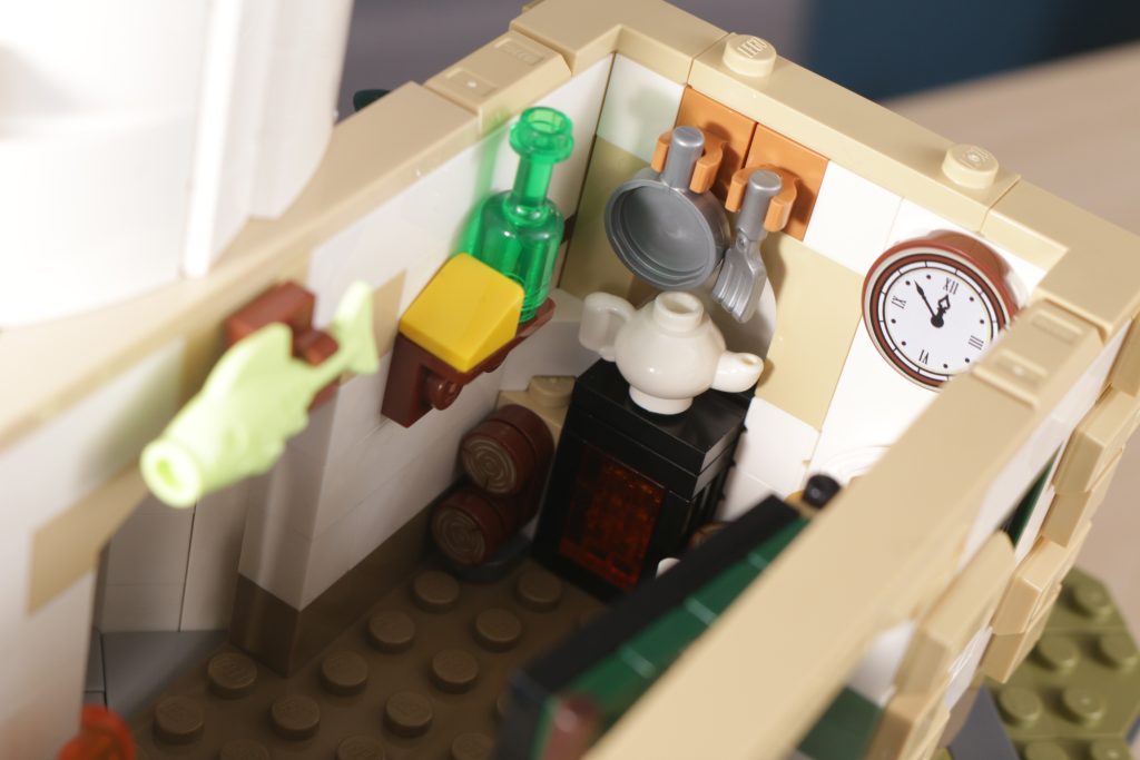 LEGO Ideas 21335 Motorised Lighthouse review 8 1024x683
