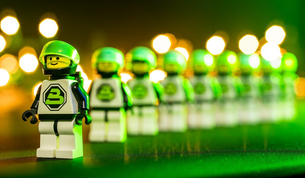 Brick Pic of the Day: Blacktron Blackout