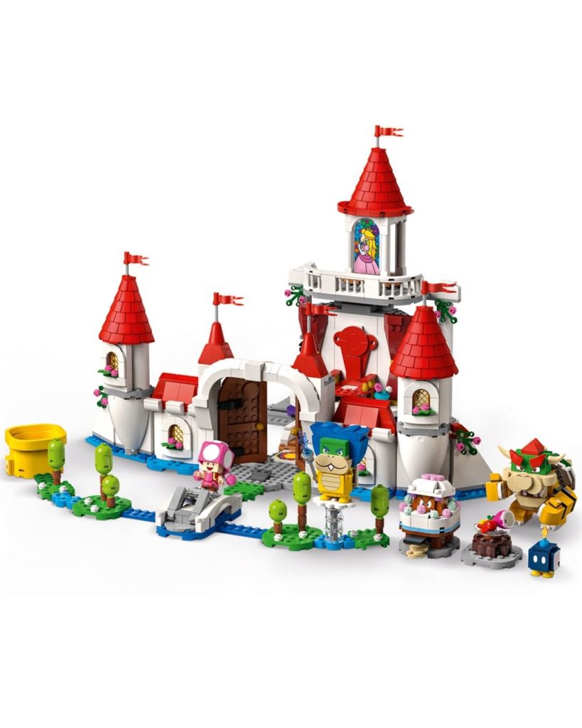 LEGO Super Mario Princess Peachs Castle 1