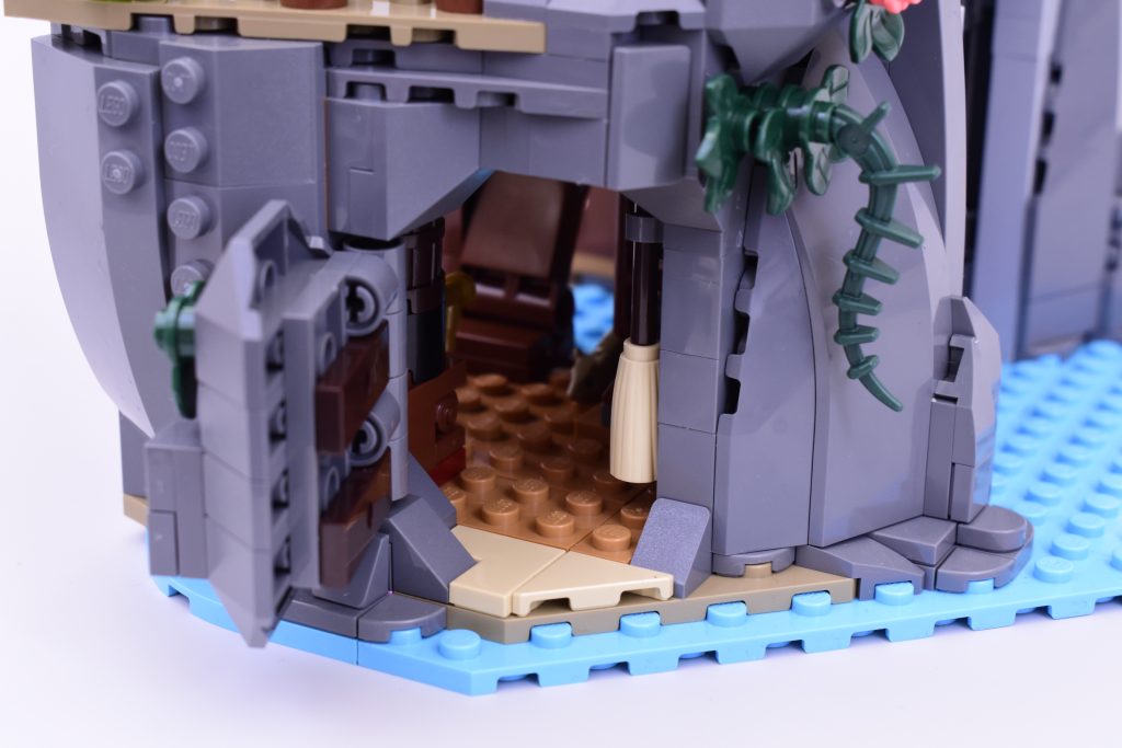 LEGO BrickLink Designer Program 910038 Ominous Isle review 34 1 1024x683