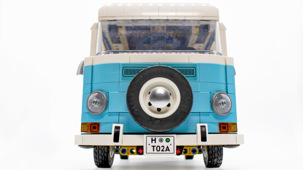 LEGO 10279 Volkswagen T2 Camper Van 34