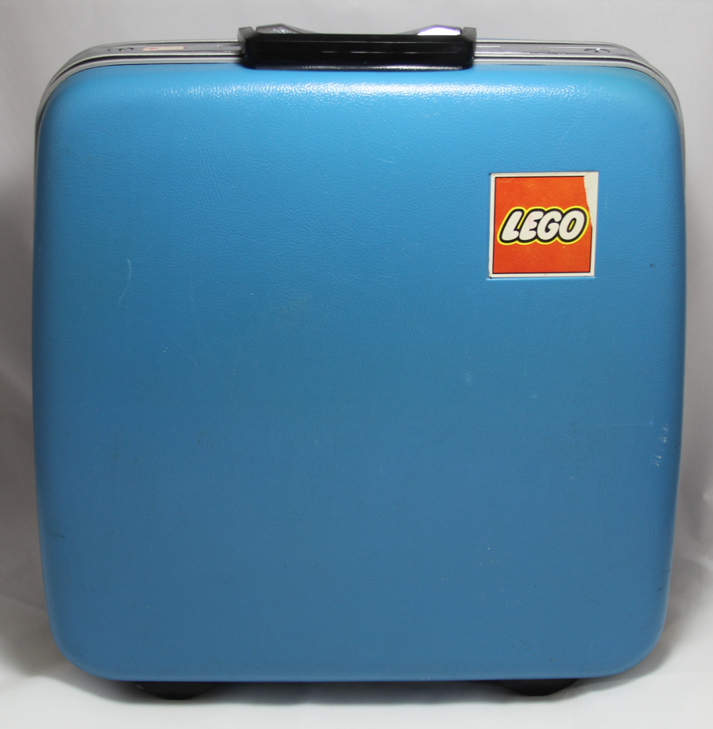 7000 2 Educational Suitcase 1002x1024