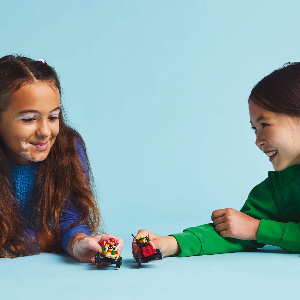 LEGO City 60458 Pizza vs. Fire Truck 7