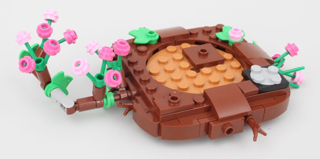 LEGO Seasonal 40639 Birds Nest review 6 1024x511