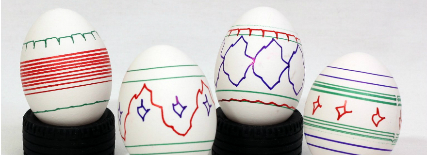 LEGO EV3 Egg Decorator