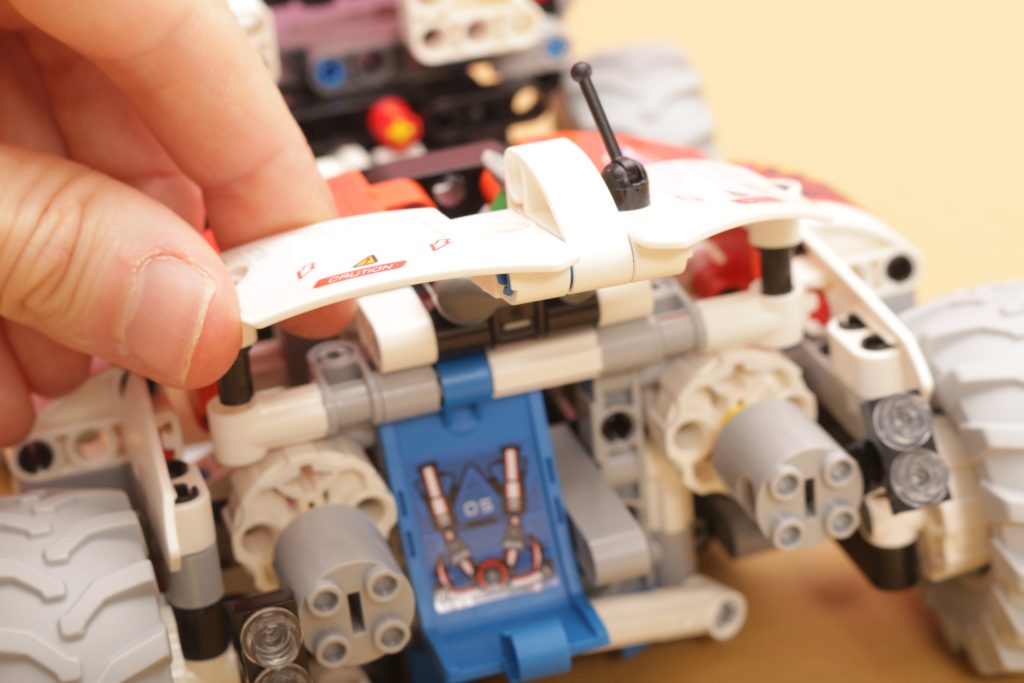 How to make LEGO Technic 42178 Surface Space Loader minifigure scale 16 1024x683