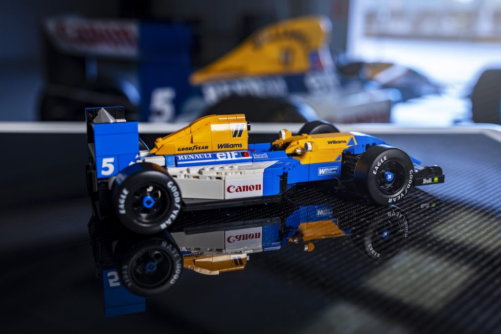 LEGO Icons 10353 Williams Racing FW24B Nigel Mansell 5 1024x683