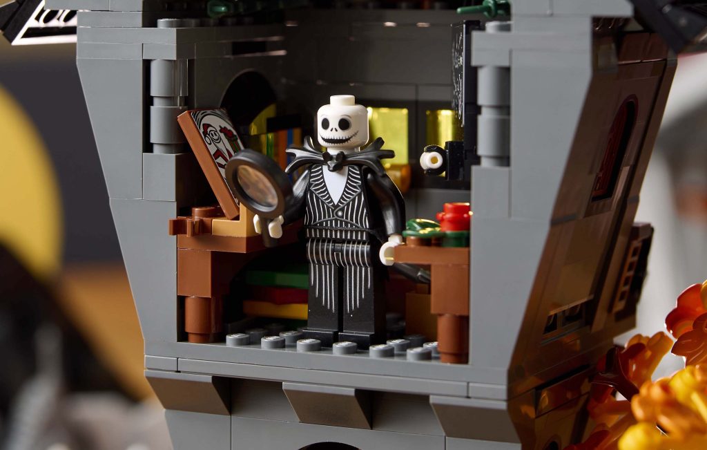 LEGO Ideas 21351 The Nightmare Before Christmas 31 1024x651