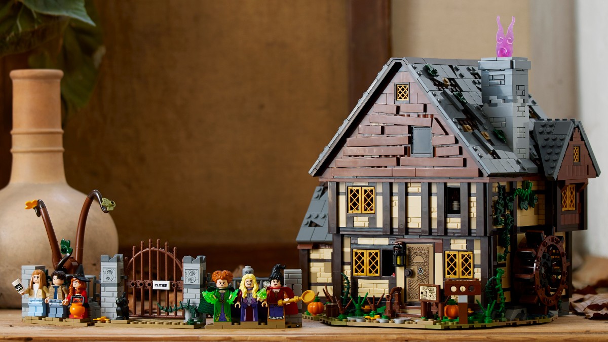 LEGO Ideas 21341 Disney Hocus Pocus: The Sanderson Sisters' Cottage is out now for VIPs