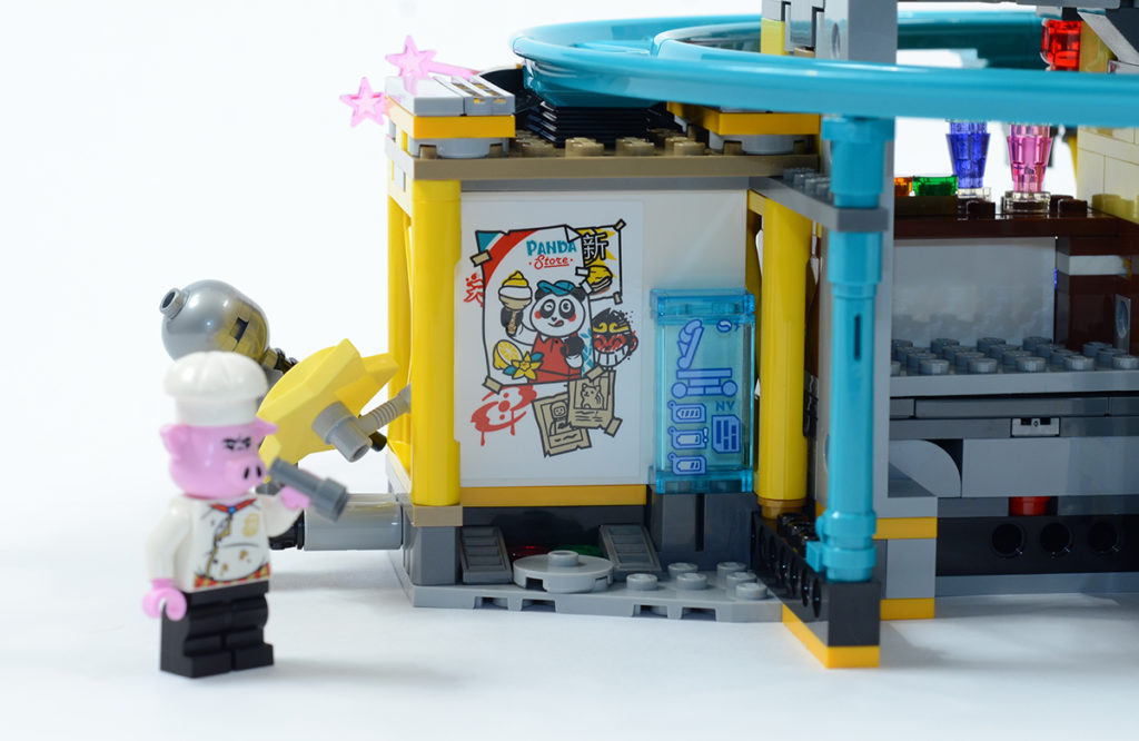 LEGO Monkie Kid 80036 The City of Lanterns feature 3 1024x666