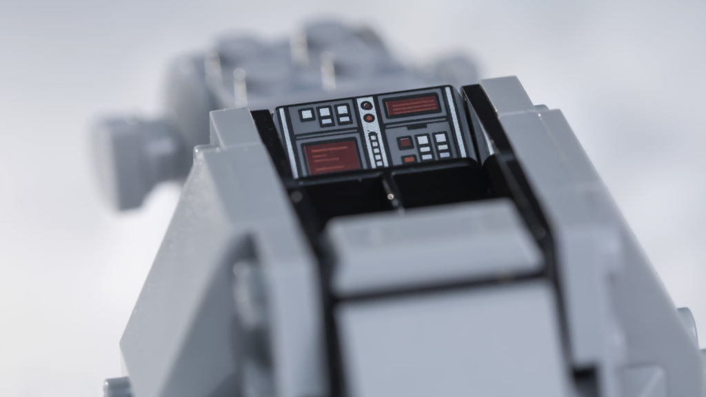 LEGO Star Wars 75298 AT AT vs Tauntaun 7