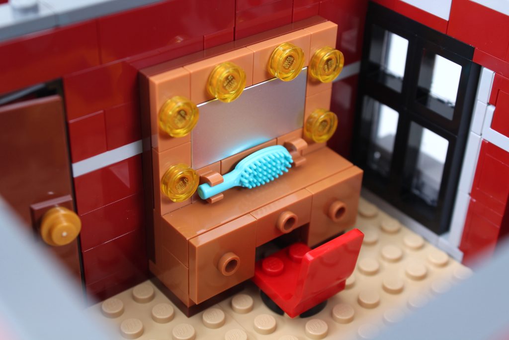LEGO Icons 10312 Jazz Club review 47 1024x683