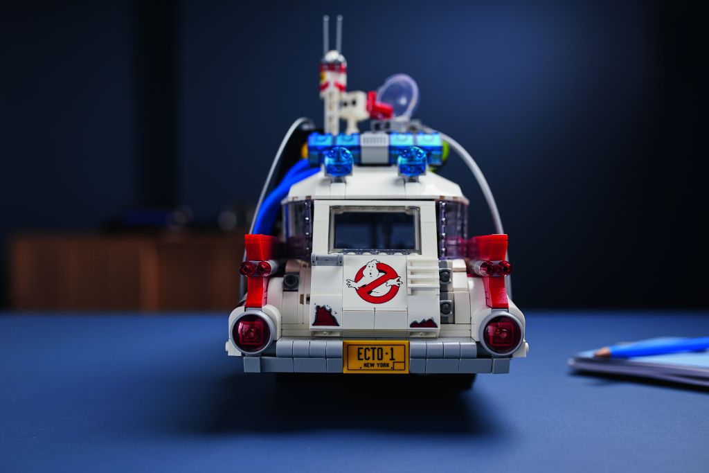 LEGO Ghostbusters 10274 ECTO 1 31