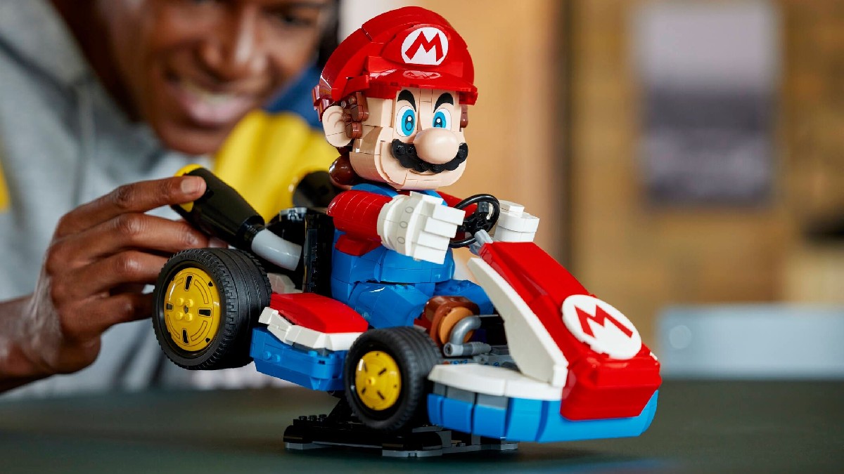 Massive LEGO Mario Kart set has incredibly specific pieces