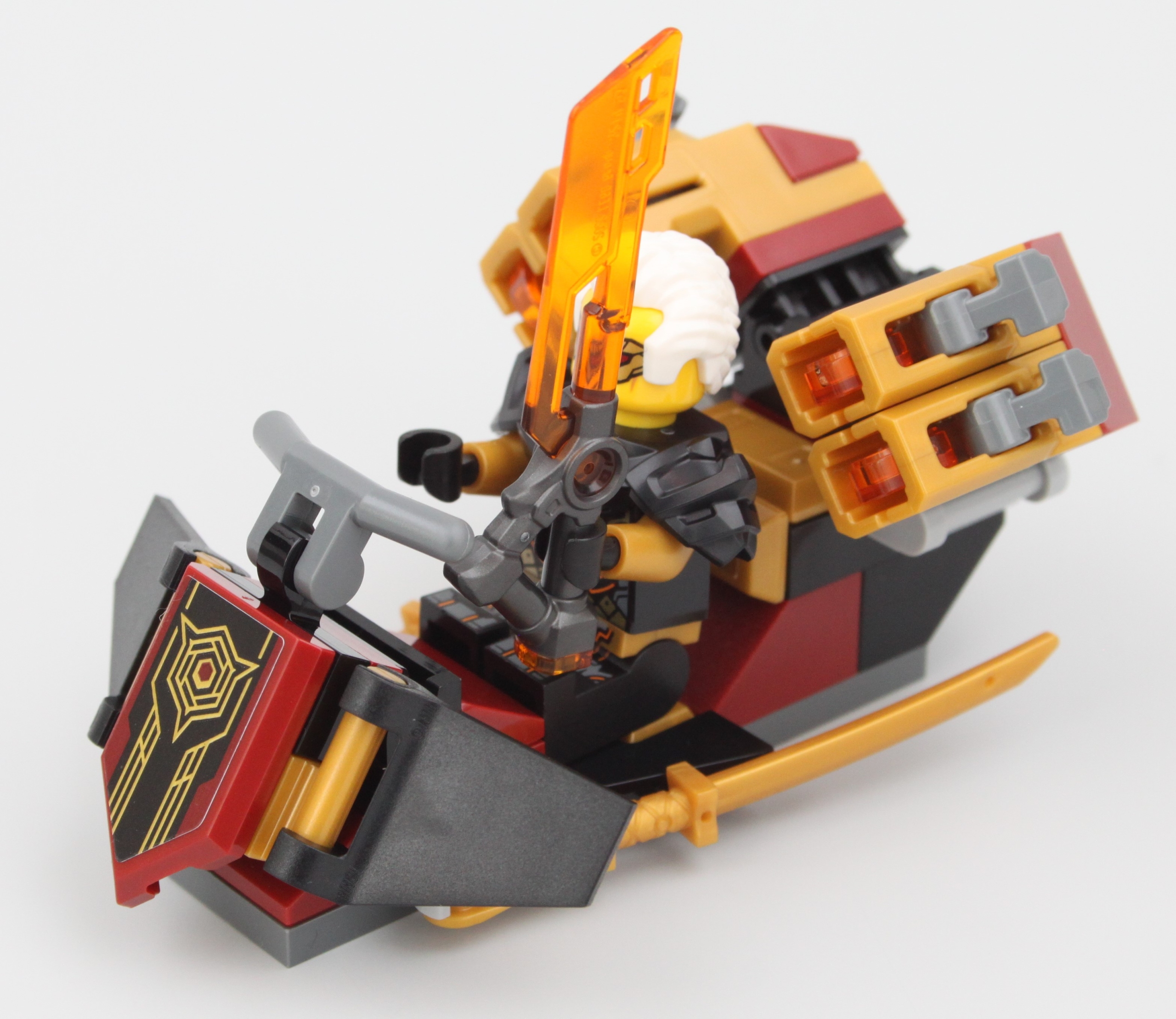 LEGO NINJAGO 71792 Soras Transforming Mech Bike Racer review 3 scaled