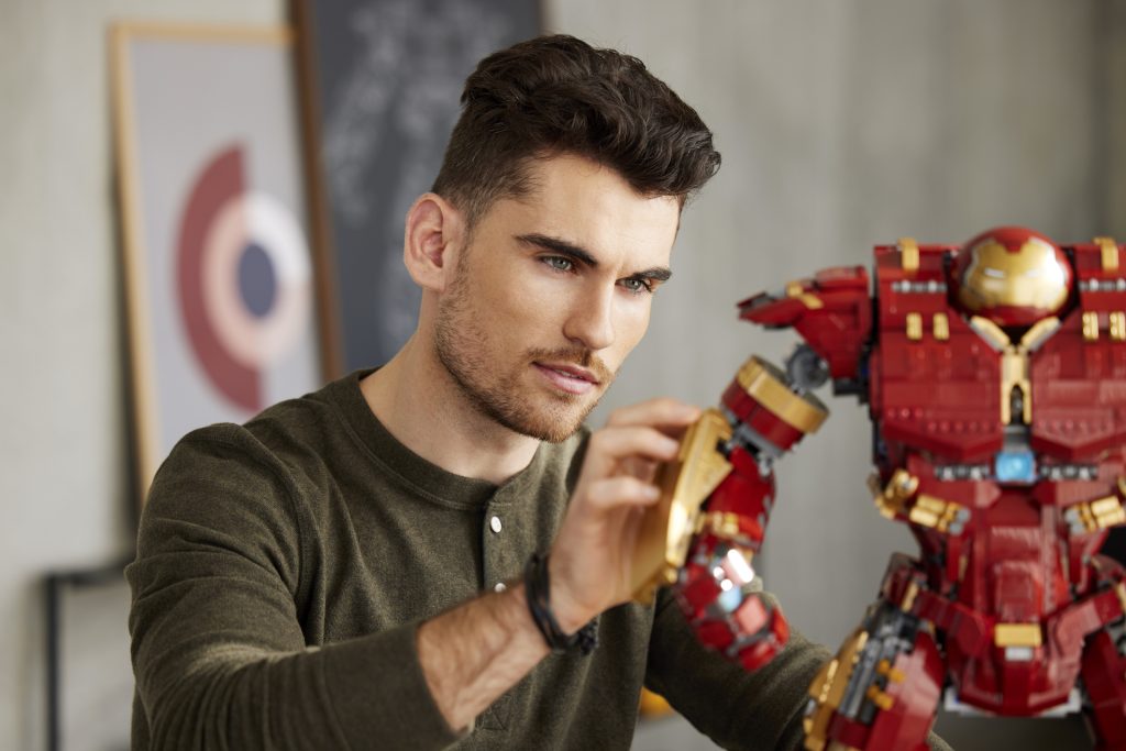 LEGO Marvel 76210 Hulkbuster 4 1024x683