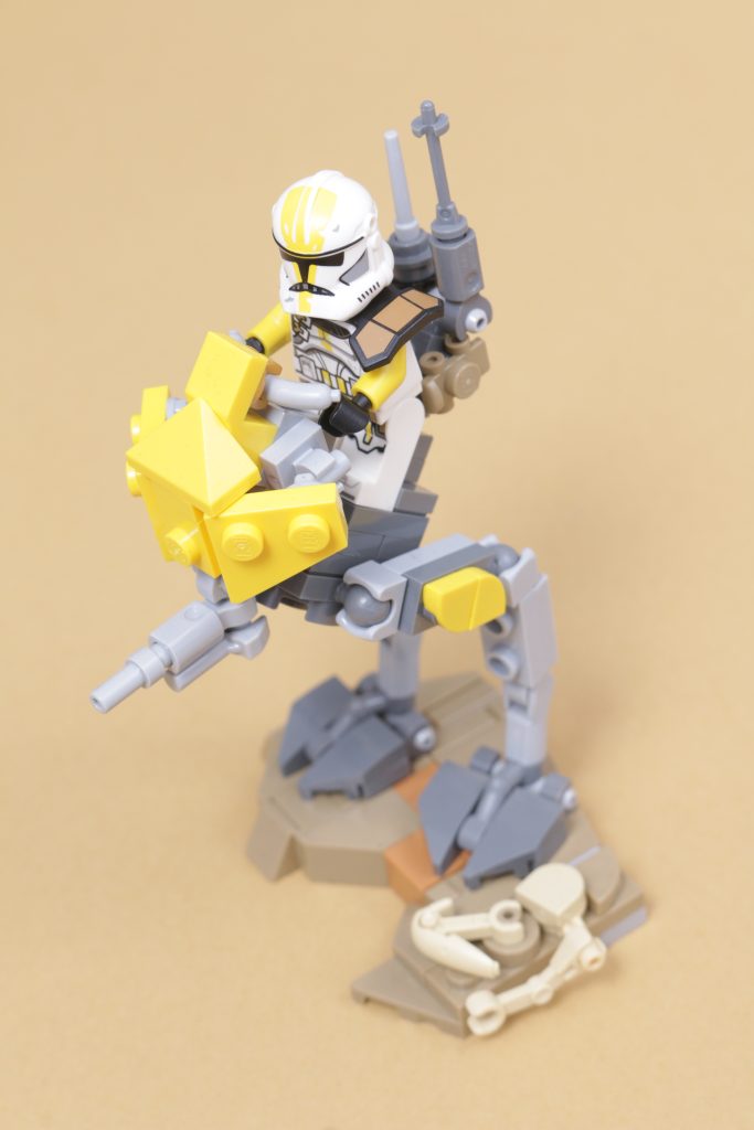Custom LEGO Star Wars MOC AT RT 501st 327th Clone Troopers build 17 683x1024