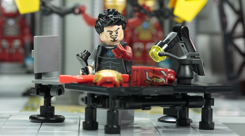 Inside Brick Fanatics Magazine – Constructing Iron Man's workshop