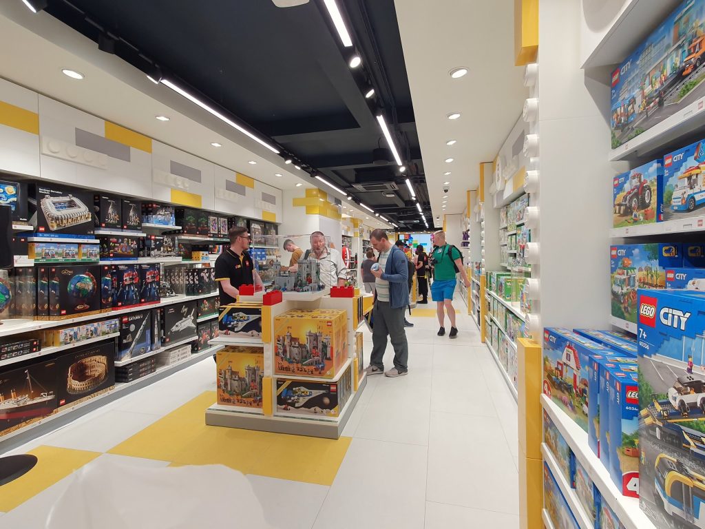 LEGO Store Grafton Street 1 1024x768