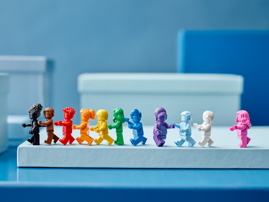 LEGO 40516 Everyone is Awesome 20