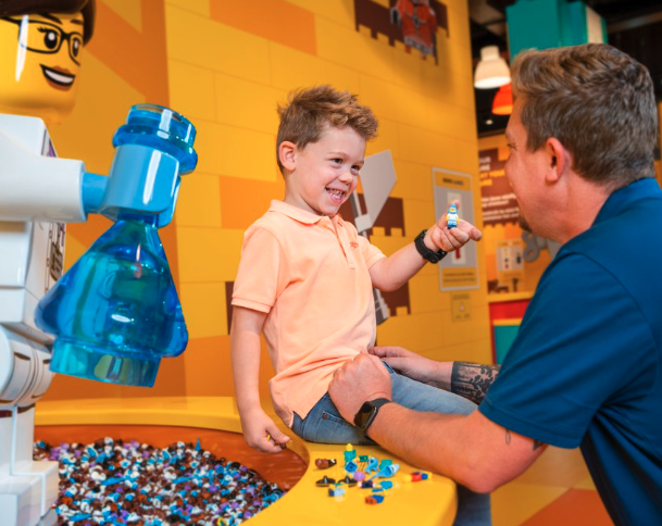 LEGO Boston Discovery Center Minifigure Creator