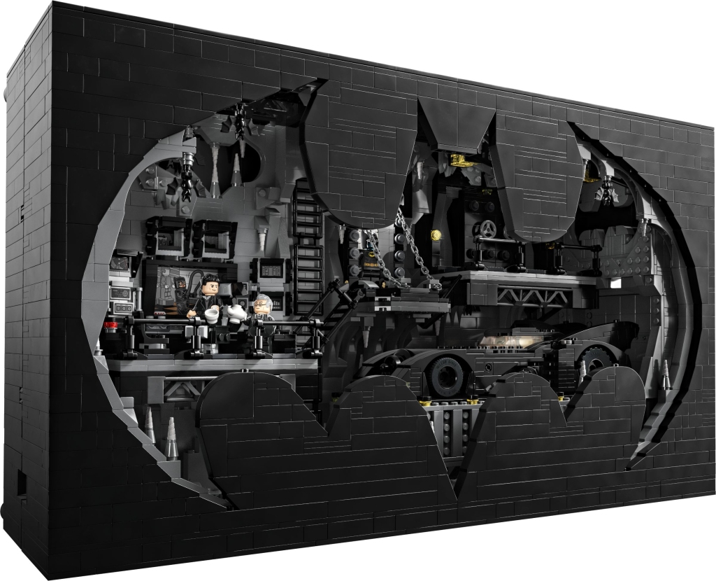 LEGO DC 76252 Batcave Shadow Box 1024x830