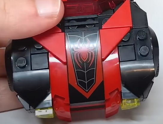 LEGO Marvle 76244 Miles Morales vs Morbius ashnflash review