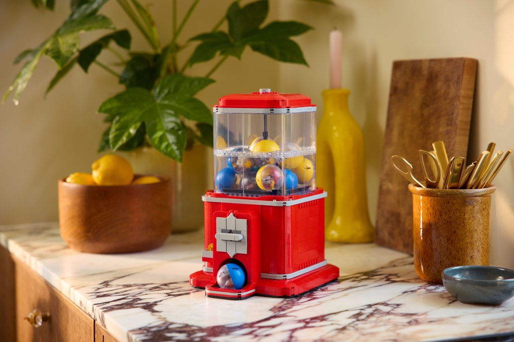 LEGO Ideas 21358 minifigure vending machine 13 1024x683