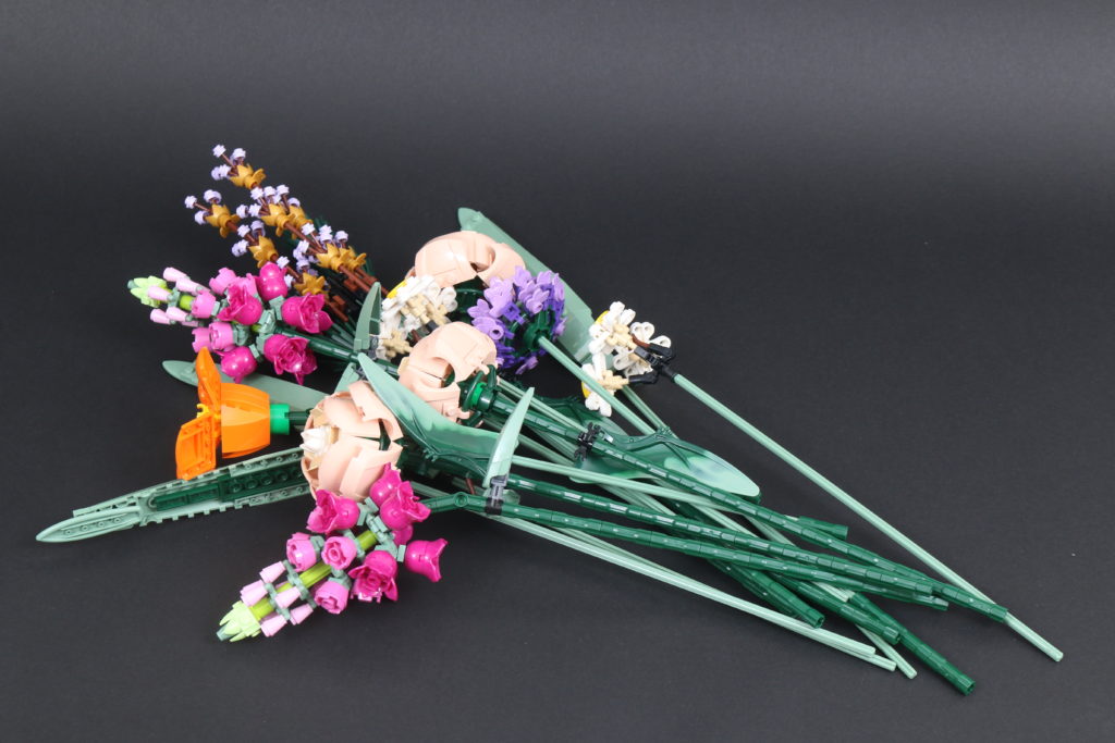 LEGO Botanical Collection 10280 Flower Bouquet review 22