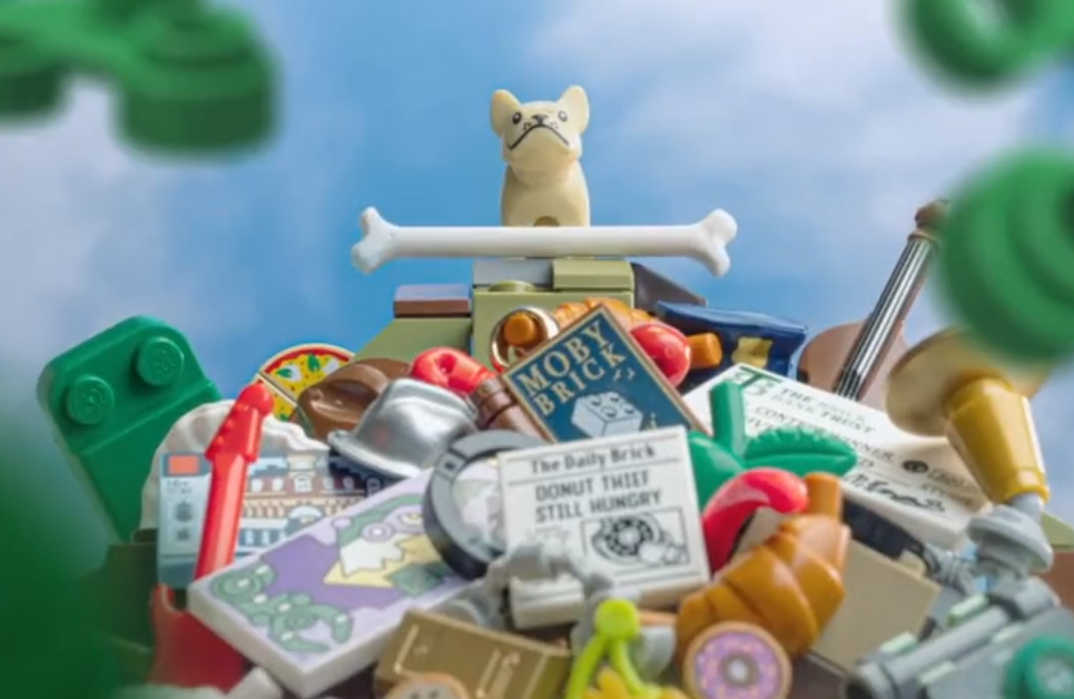 LEGO 10326 natural history museum loot pile