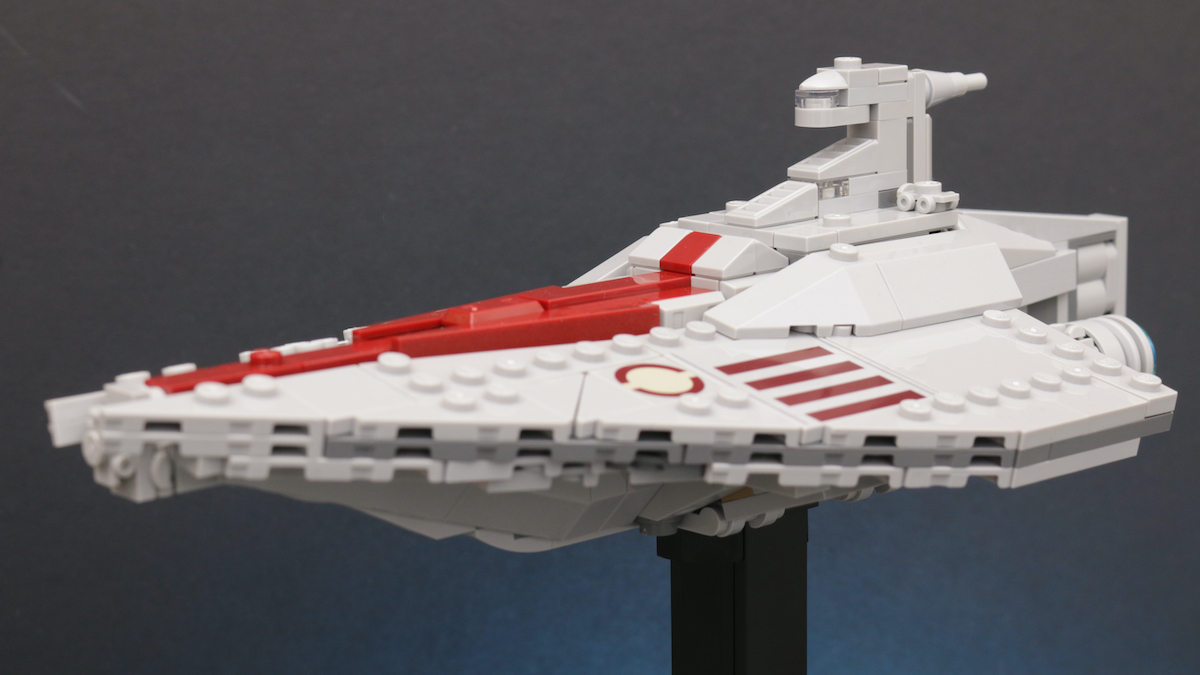 LEGO Star Wars 75404 Acclamator-class Assault Ship review