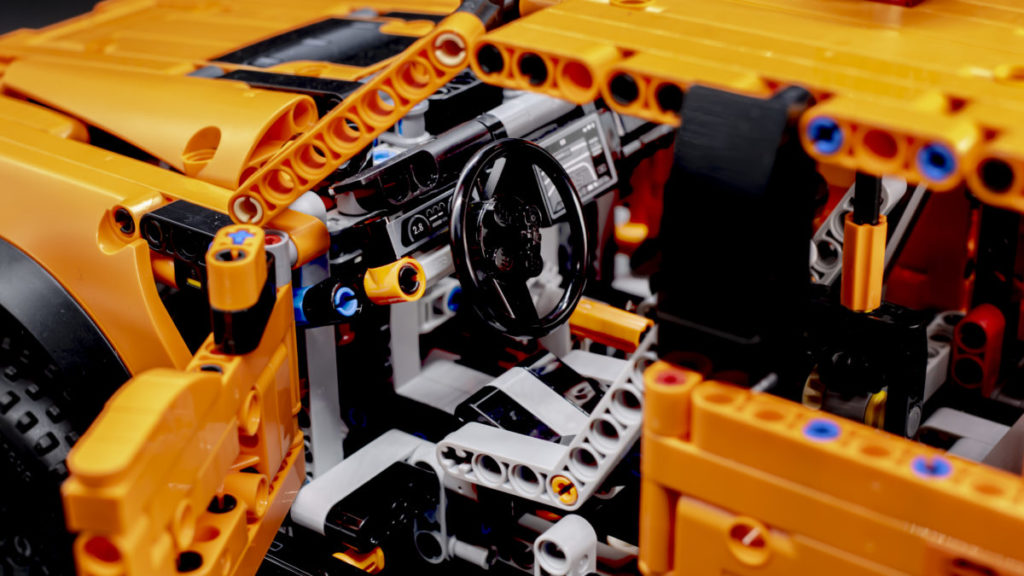 LEGO Technic 42126 Ford F 150 Raptor 10 1024x576