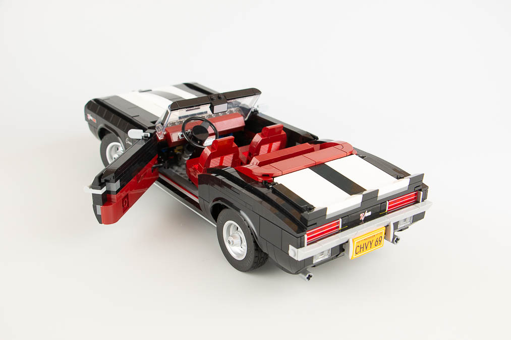 10304 ICONS Chevrolet Camaro Z 28 4
