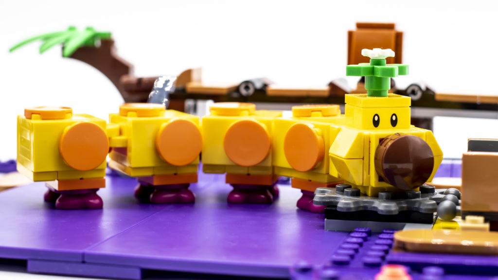 LEGO Super Mario 71383 Wigglers Poison Swamp 11