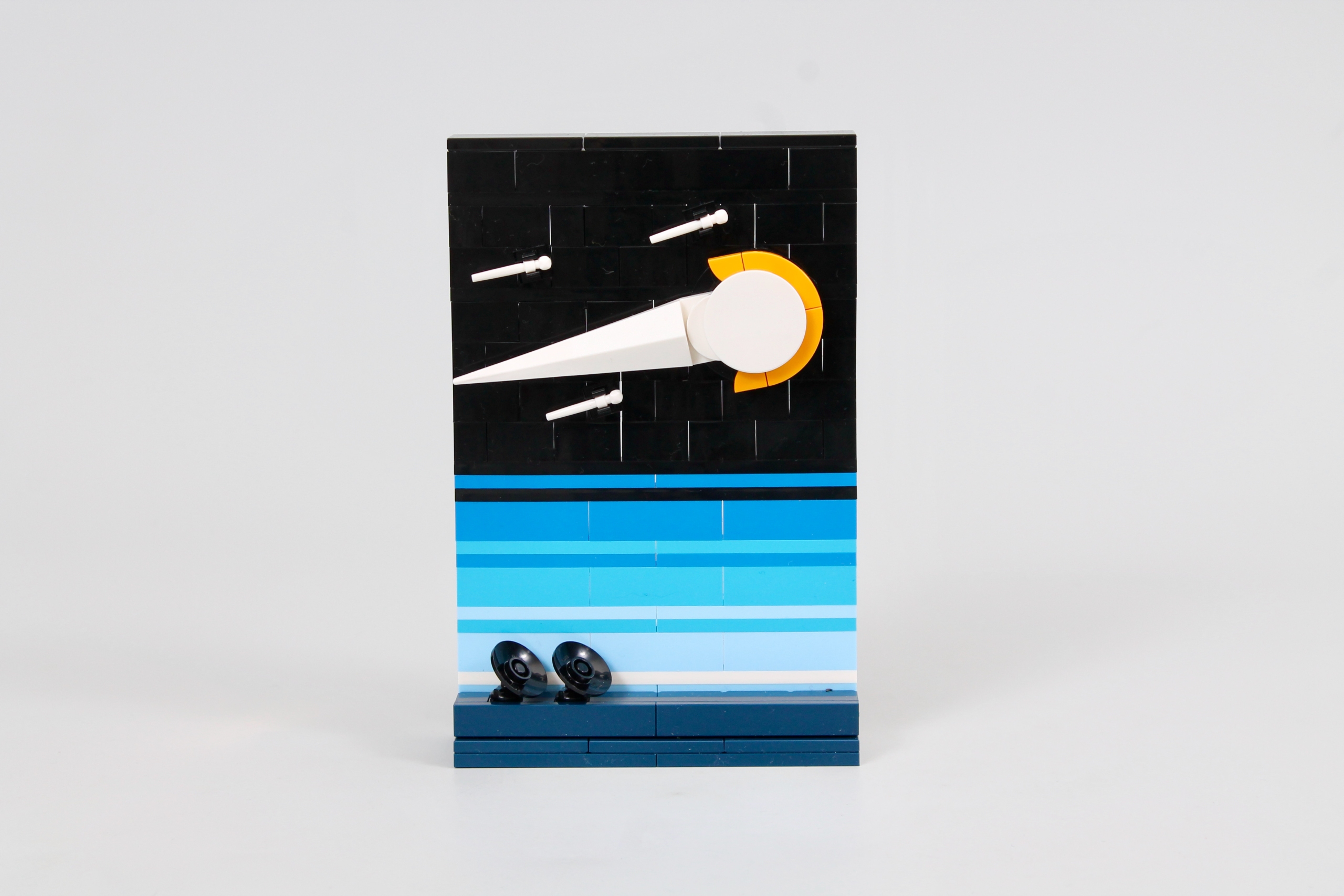 LEGO Ideas 21340 Tales of the Space Age review 14 scaled