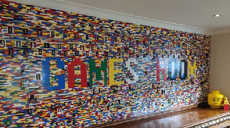 Couple decorate their house with a 10 foot LEGO wall