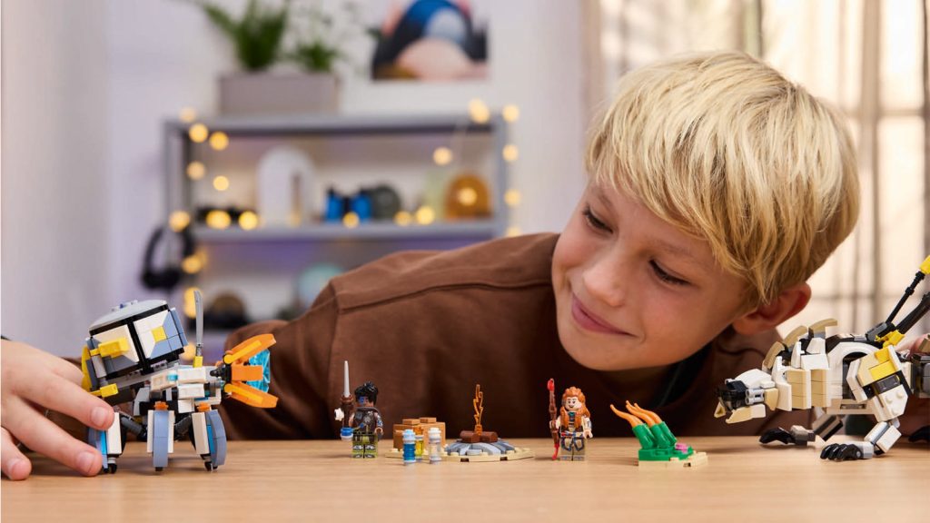 LEGO Horizons 77037 Aloy Varl vs. Shell Walker Sawtooth lifestyle 4 1024x576