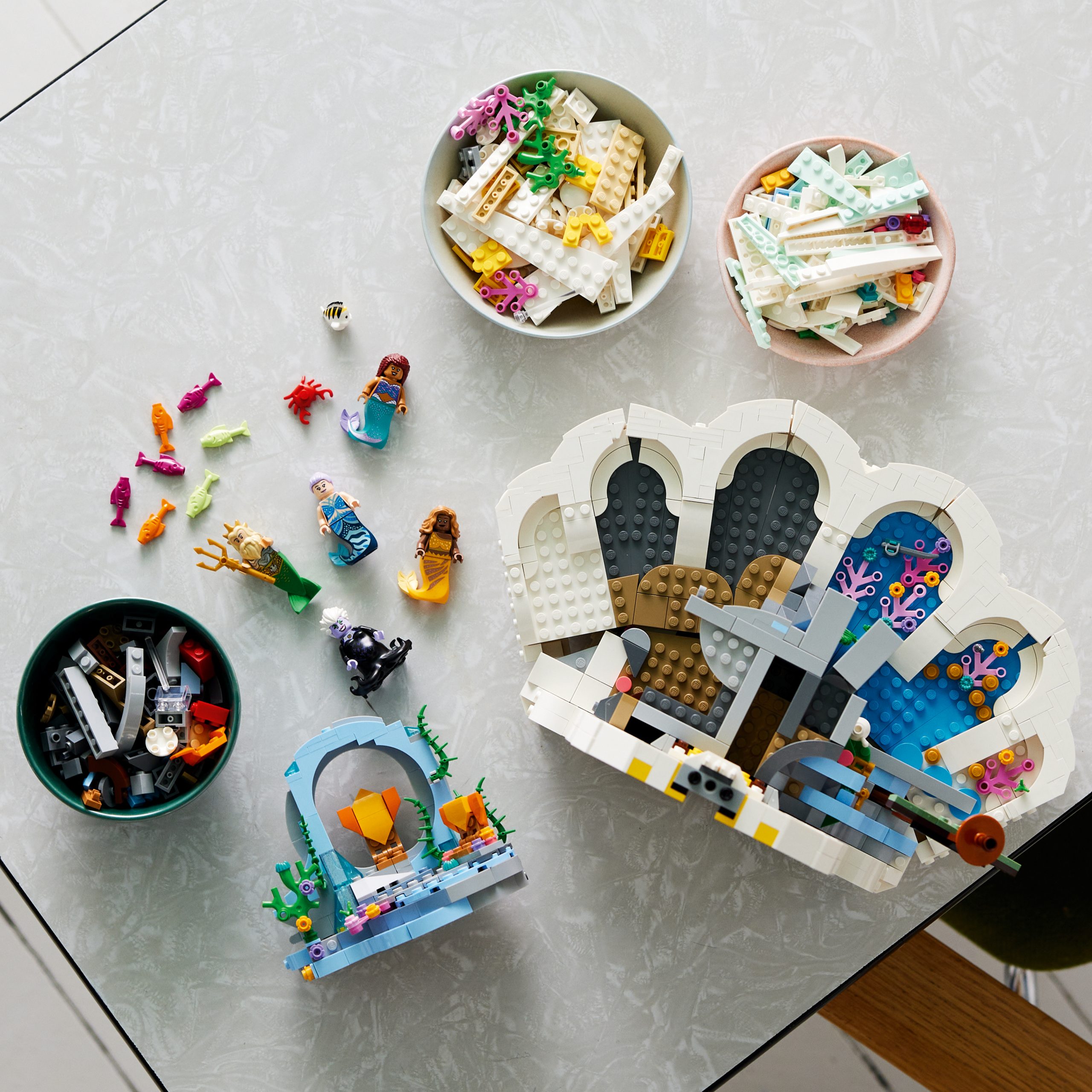 LEGO Disney 43225 Little Mermaid Royal Clamshell Lifestyle Parts scaled