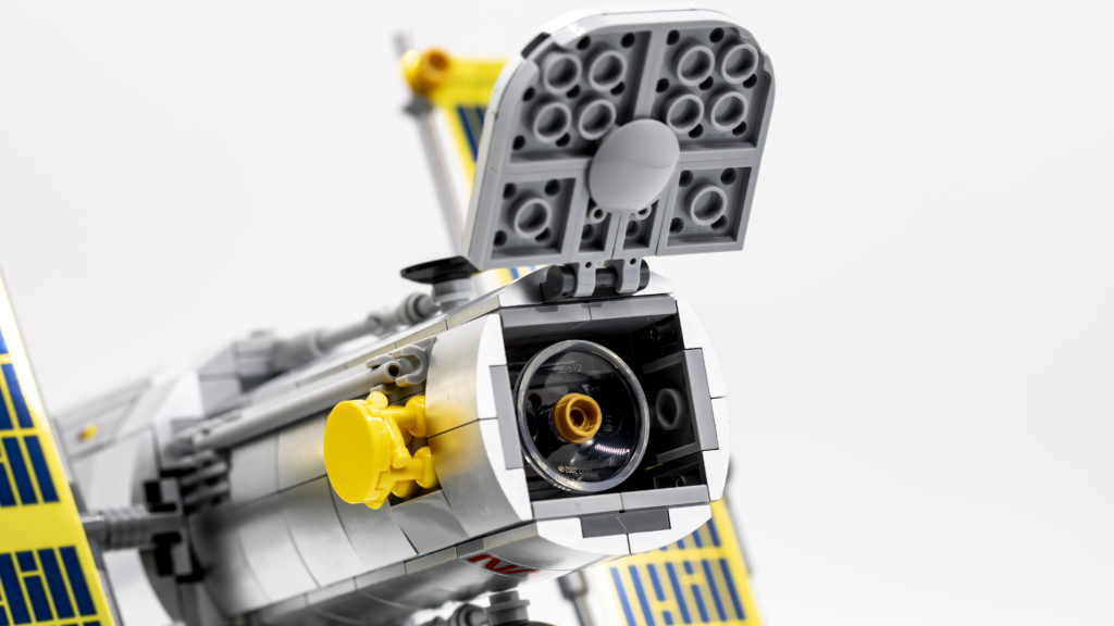 Lego Creator Expert 10283 NASA Space Shuttle Discovery 3