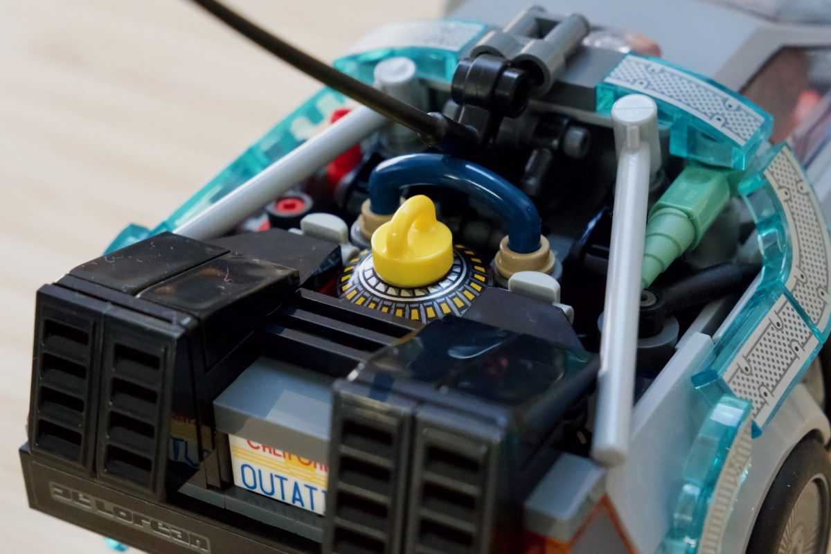 LEGO 77256 Time Machine from Back to the Future review 6 1200x800