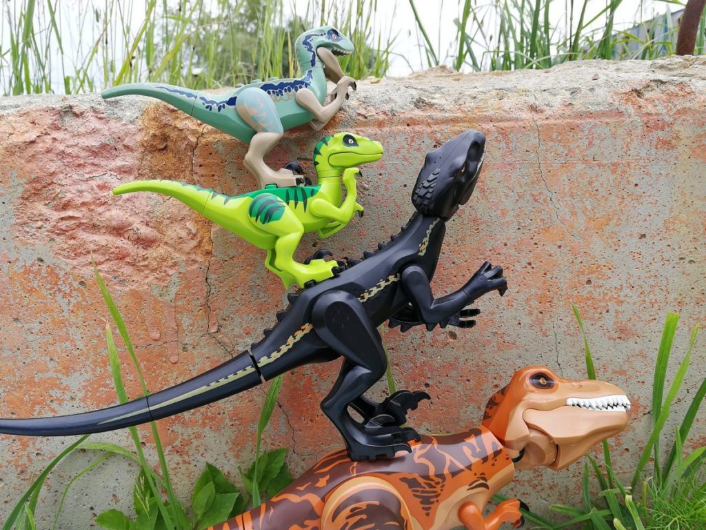 Brick Pic of the Day: Escape from Jurassic World