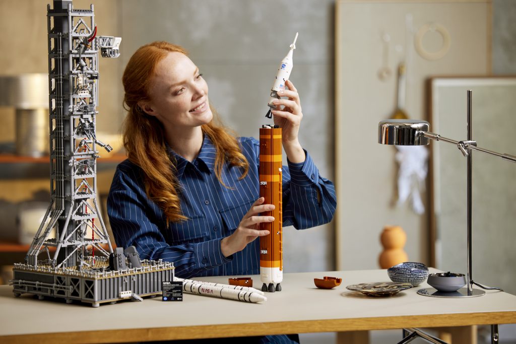 LEGO Icons 10341 NASA Artemis Space Launch System 29 1024x683