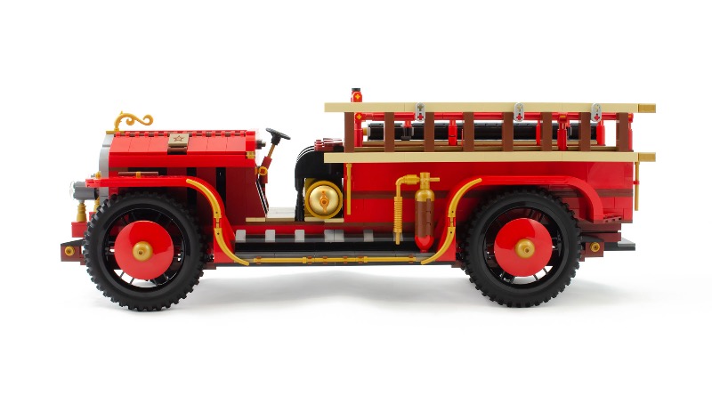 Win one of 10 LEGO antique fire engines in survey on the future of BrickLink