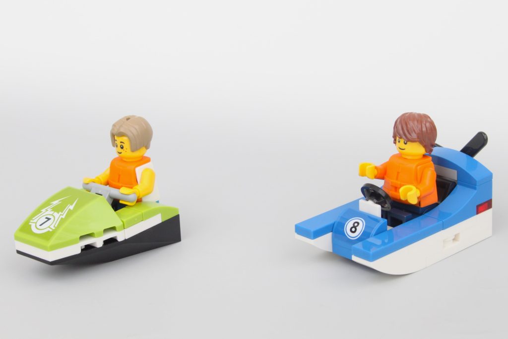 lego city 60422 Seaside Harbor with Cargo Ship review 17 min 1024x683