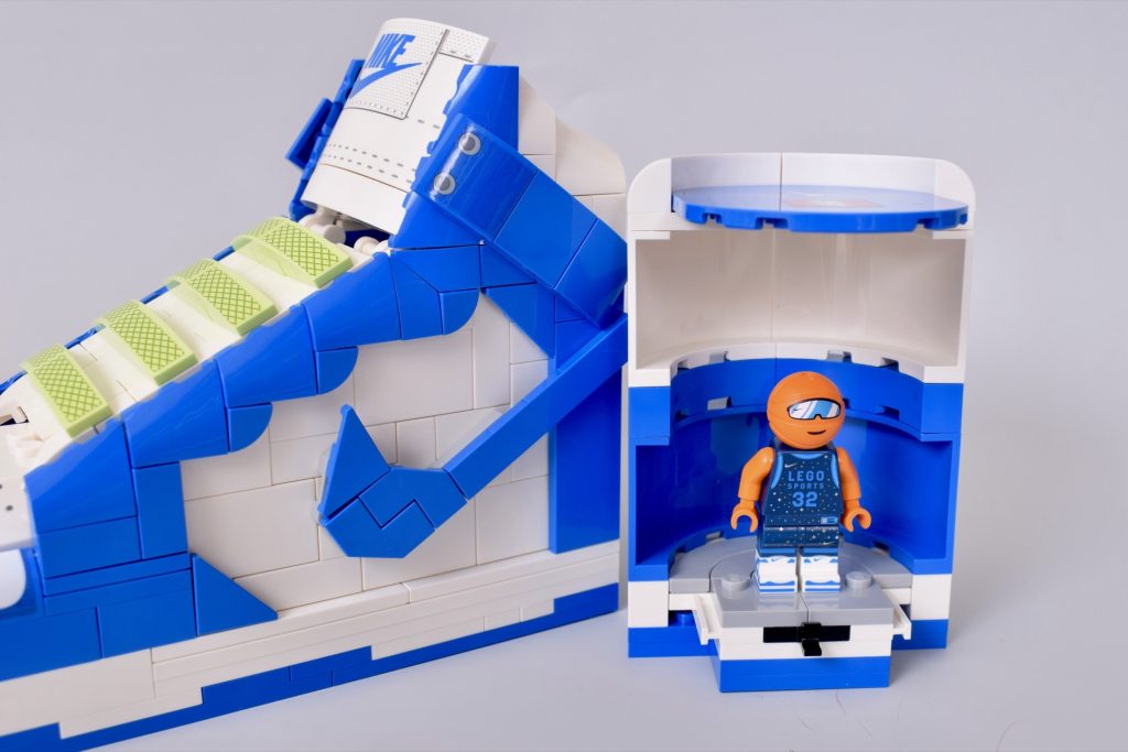 LEGO 43008 Nike Dunk review 13 1024x683