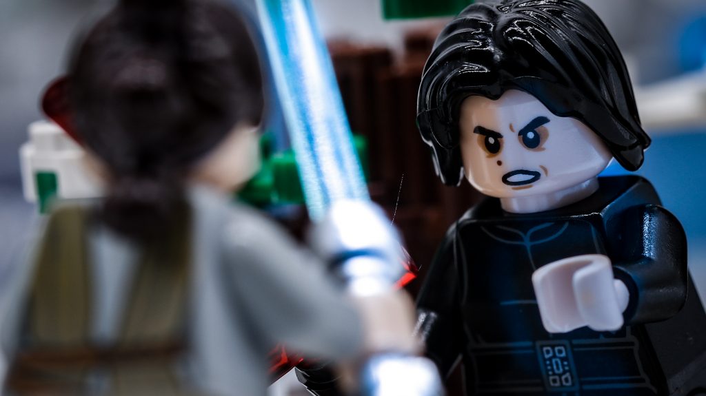 LEGO Star Wars 75236 Duel On Starkiller Base review