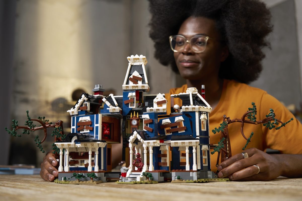 LEGO Icons 11370 Stranger Things The Creel House 24 1200x800