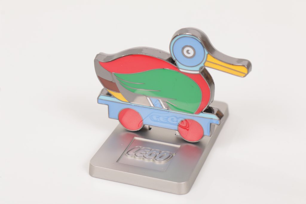 Duck Space and Knight themed magnets – reviewing some LEGO Insiders rewards 13 1024x683