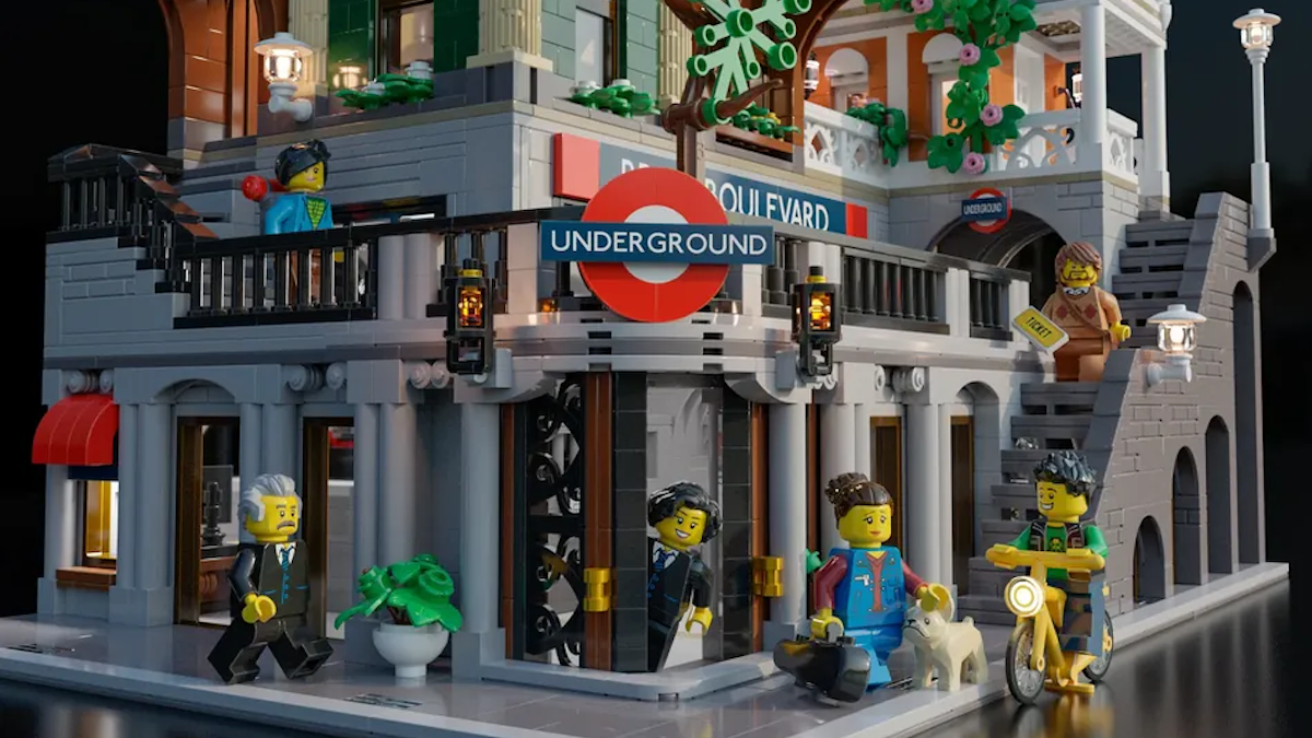Modular London Underground rolls into LEGO Ideas review stage