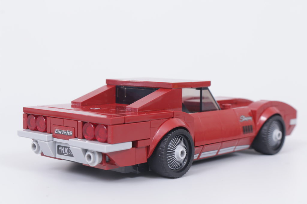 LEGO Speed Champions 76903 Chevrolet Corvette C8.R Race Car and 1968 Chevrolet Corvette review 12